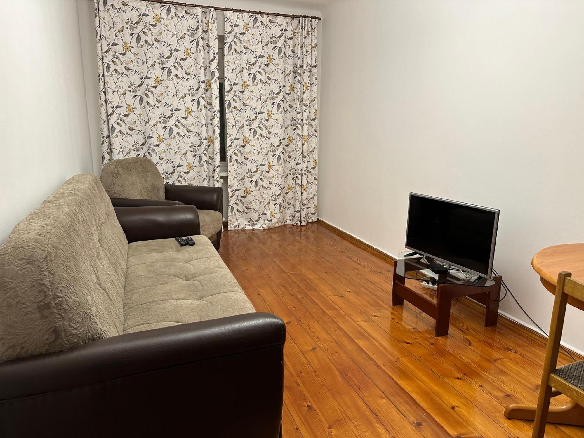 Апартаменти Cosy flat in the city center Бішкек Екстер'єр фото