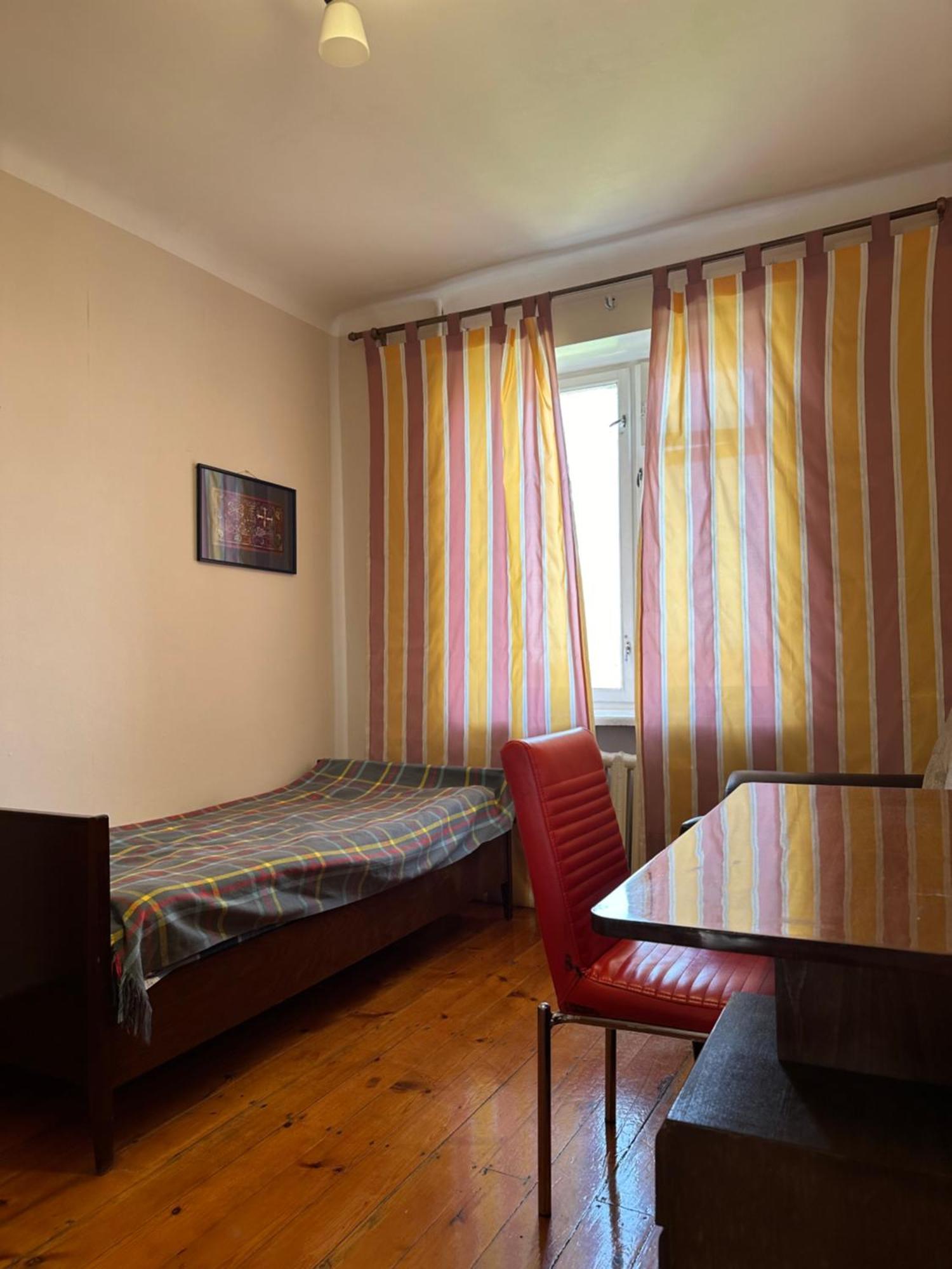 Апартаменти Cosy flat in the city center Бішкек Екстер'єр фото